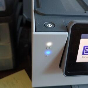 I'm selling a pristine HP printer scanner copier and fax